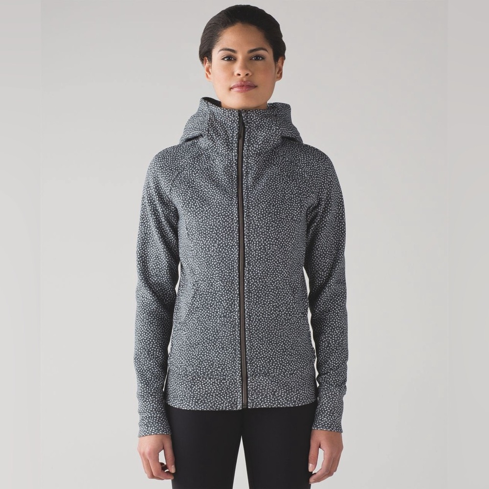 Lululemon Women's Zipper-Up Scuba Hoodie IV Frozen Fizz in White Black Size 10